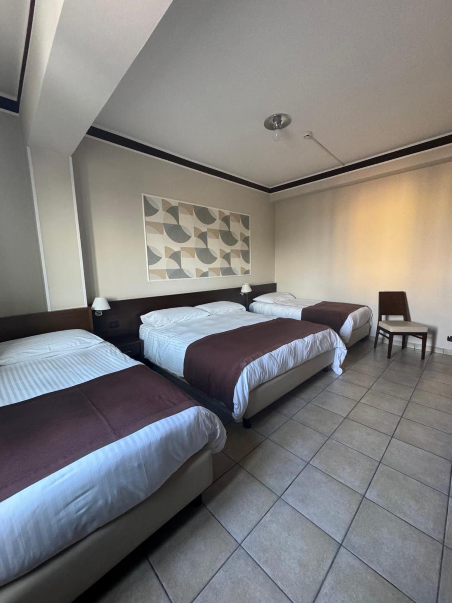 רוזארנו Hotel Vittoria מראה חיצוני תמונה